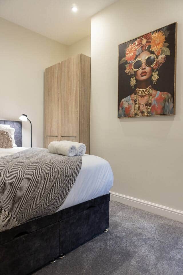 King bedroom with storage in Apartment 2